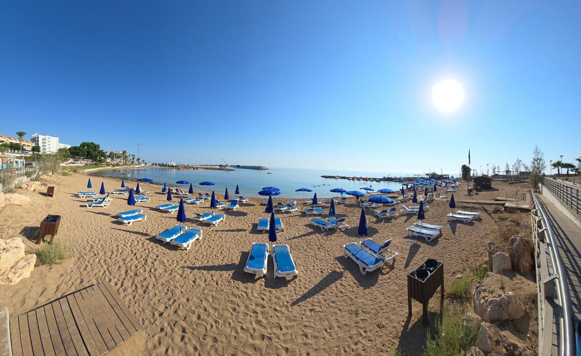 פרוטאראס Golden Bay Deluxe Holiday Apartment מראה חיצוני תמונה